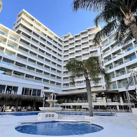 Parasol By Dorobe Hotel