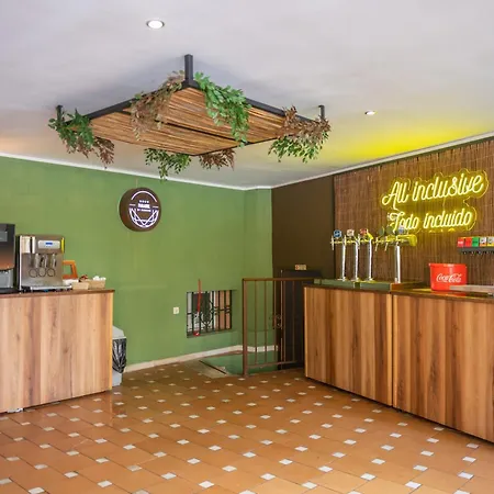Parasol Garden Hotel 4*