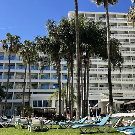 Parasol Garden Hotel