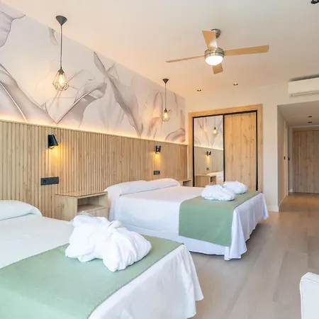 Parasol Garden Hotel 4*